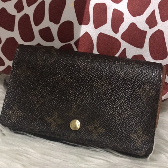 🚨SOLD🚨Authentic Louis Vuitton Monogram Tresor - Picture 3 of 16